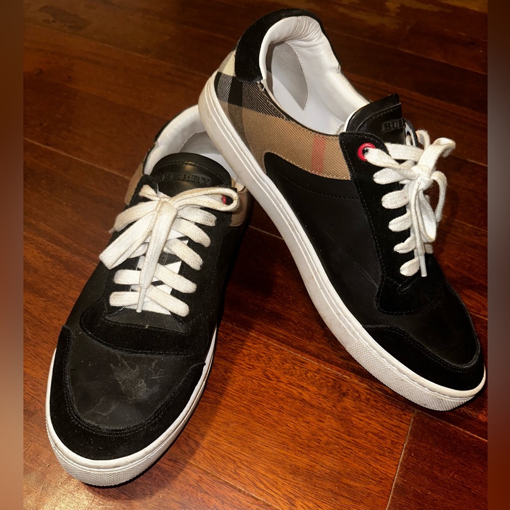 Men’s Burberry Reeth Leather House Check Low Top Sneakers